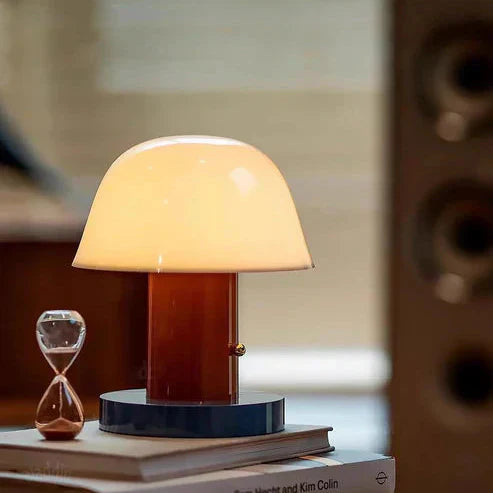 Elegant Svampeformet Bordlampe med Justerbar LED-lys