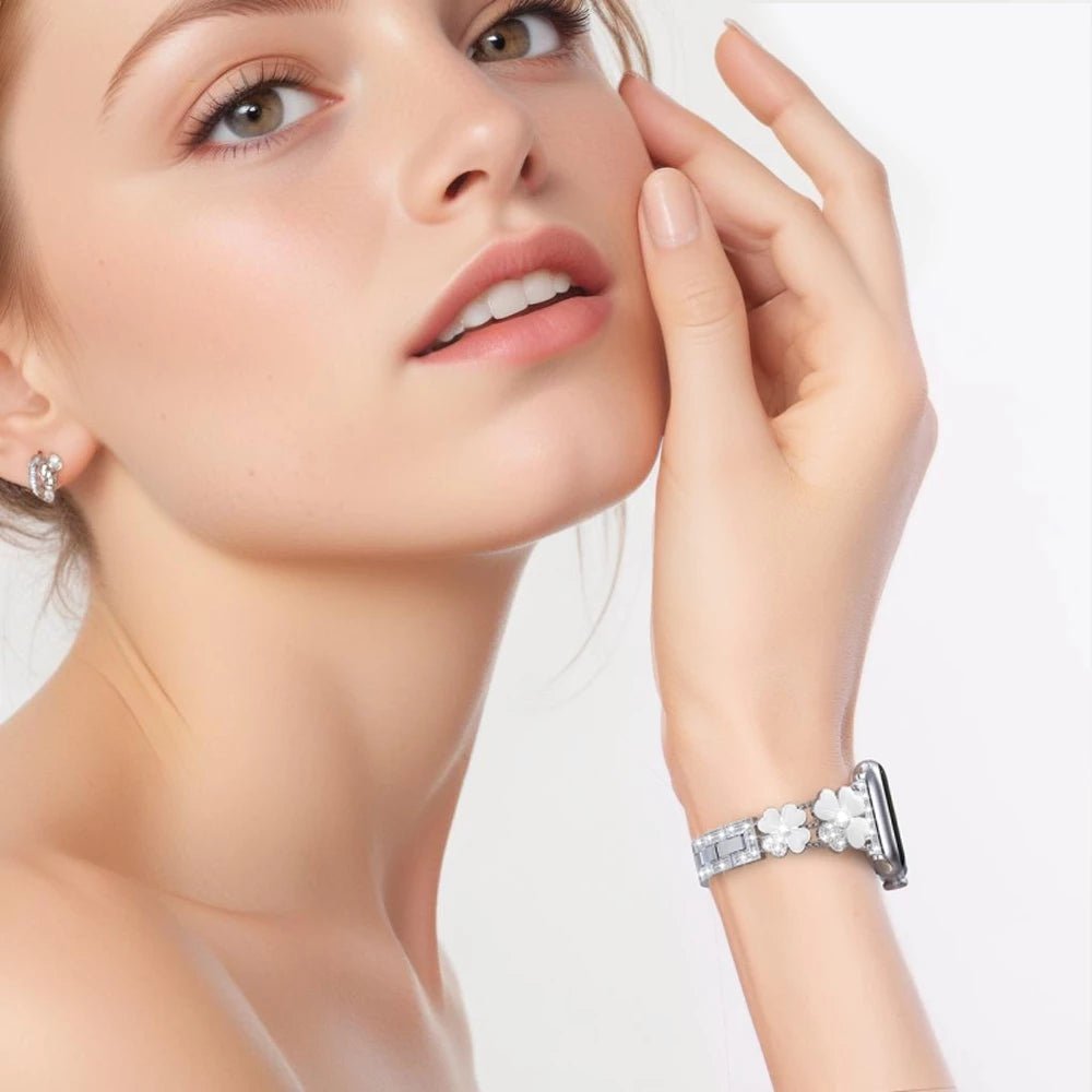 Elegant Apple Watch-rem med firkløverdesign til enhver lejlighed