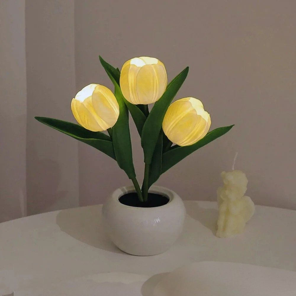 Dekorativ LED Tulipanlampe i Keramikpotte – Naturlig Hygge
