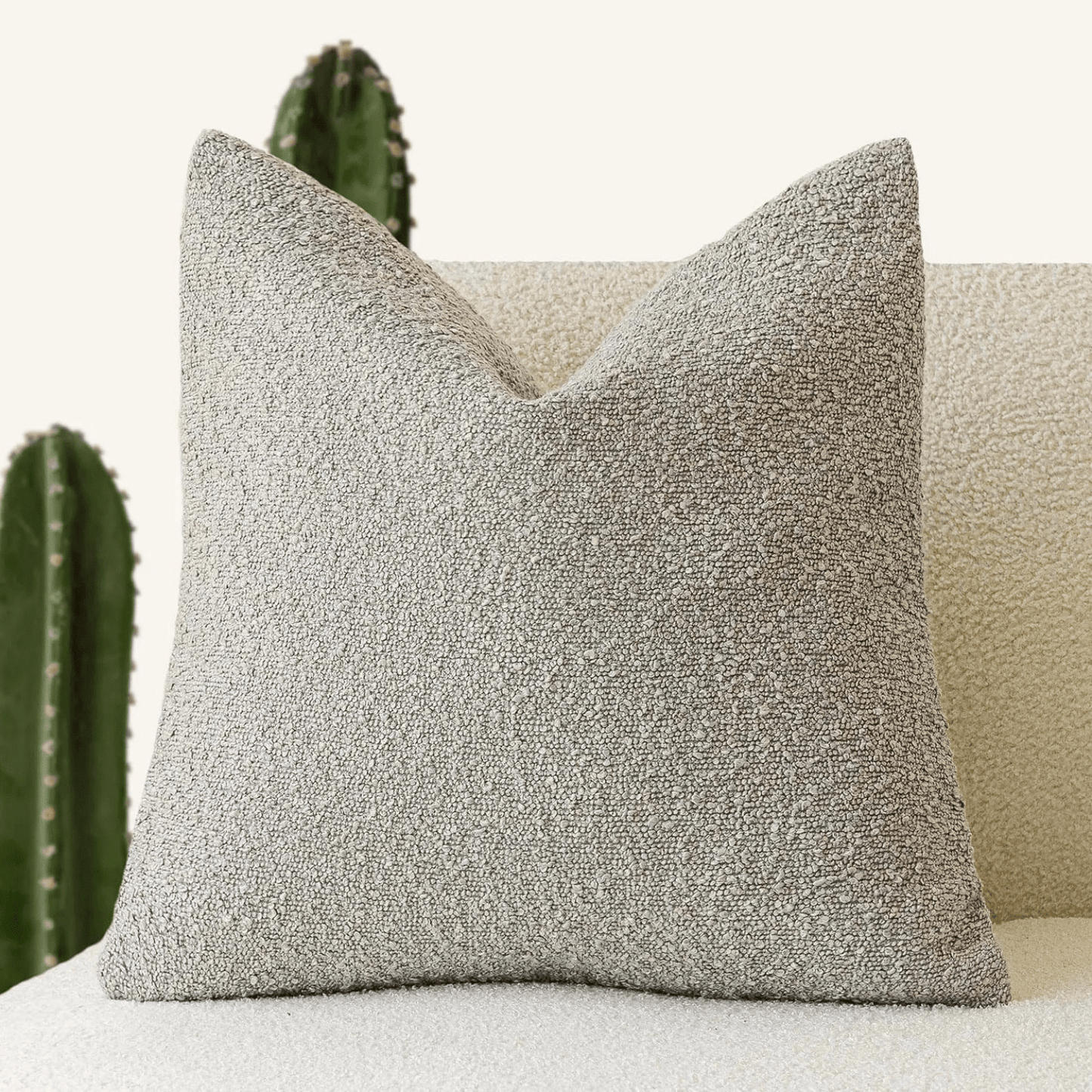 Elegant pudebetræk i tidløst design til sofa og seng