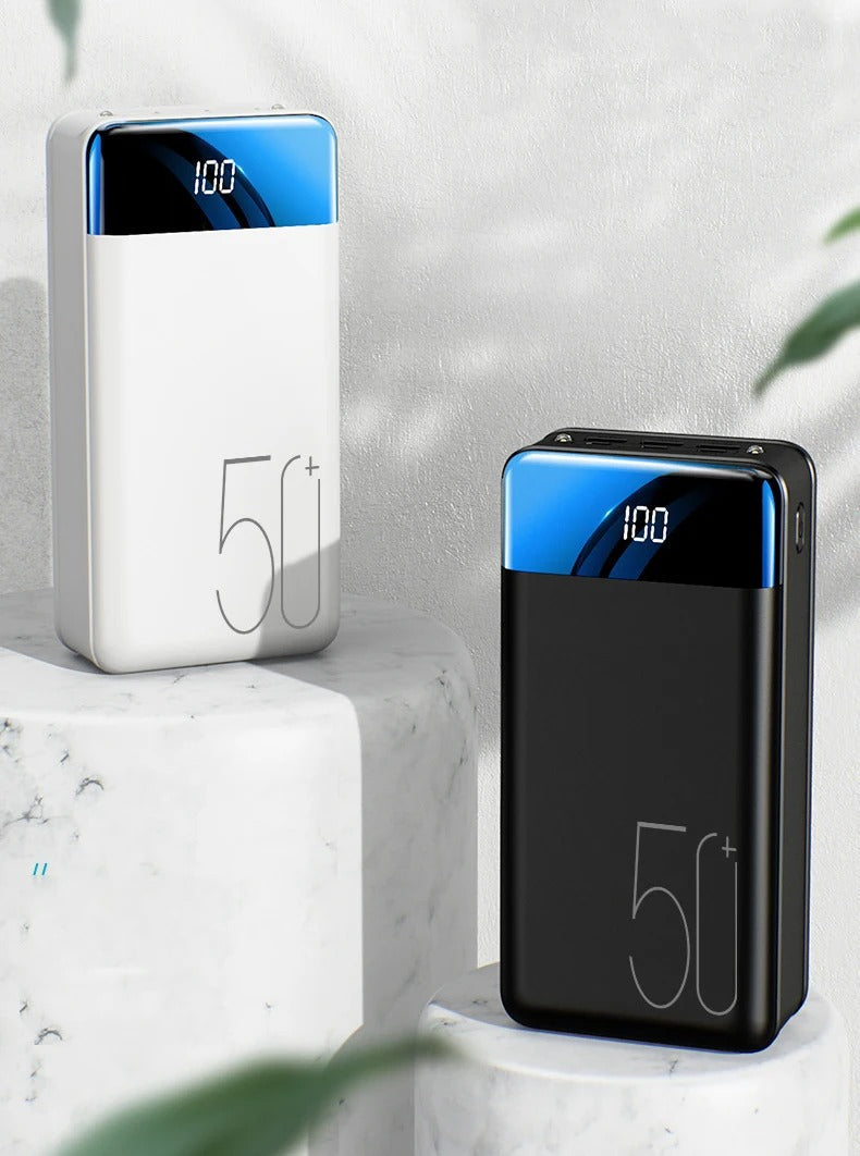 Kraftfull 50 000 mAh powerbank – snabbladdning för alla enheter
